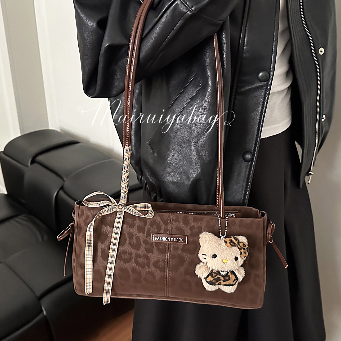 通勤复古小众豹纹手提腋下法棍包