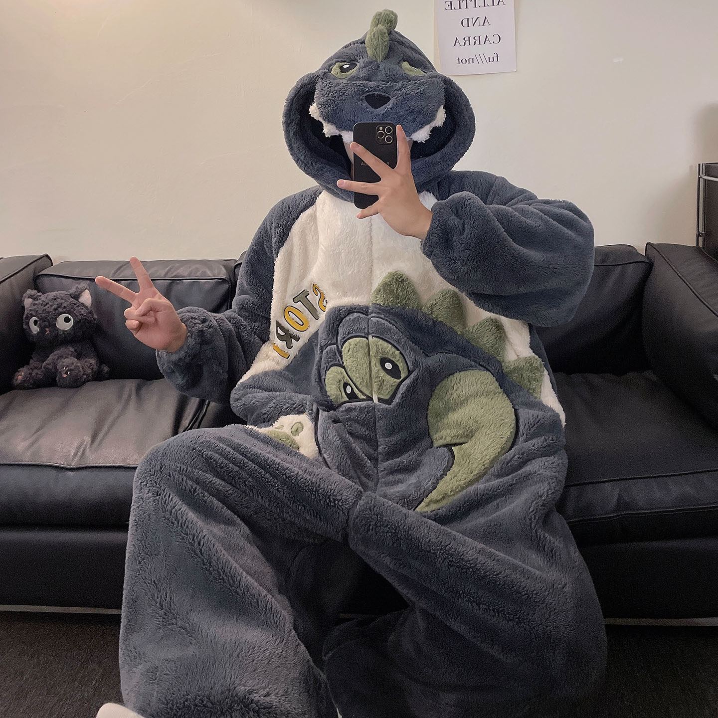 新款恐龙连体睡衣男士冬季