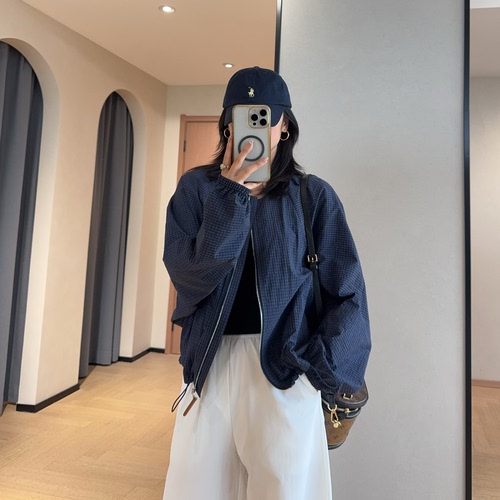 THEONE小众设计师款宽松休闲透气轻薄短款圆领格纹外套女2026新款