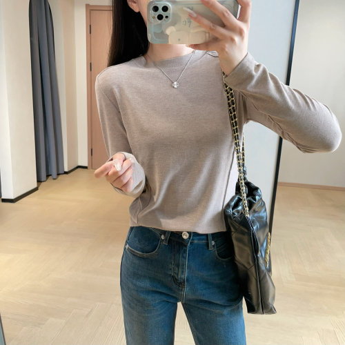 WTHEONE鱼骨感显瘦亲肤软糯磨毛长袖t恤女高弹圆领打底衫2024秋冬