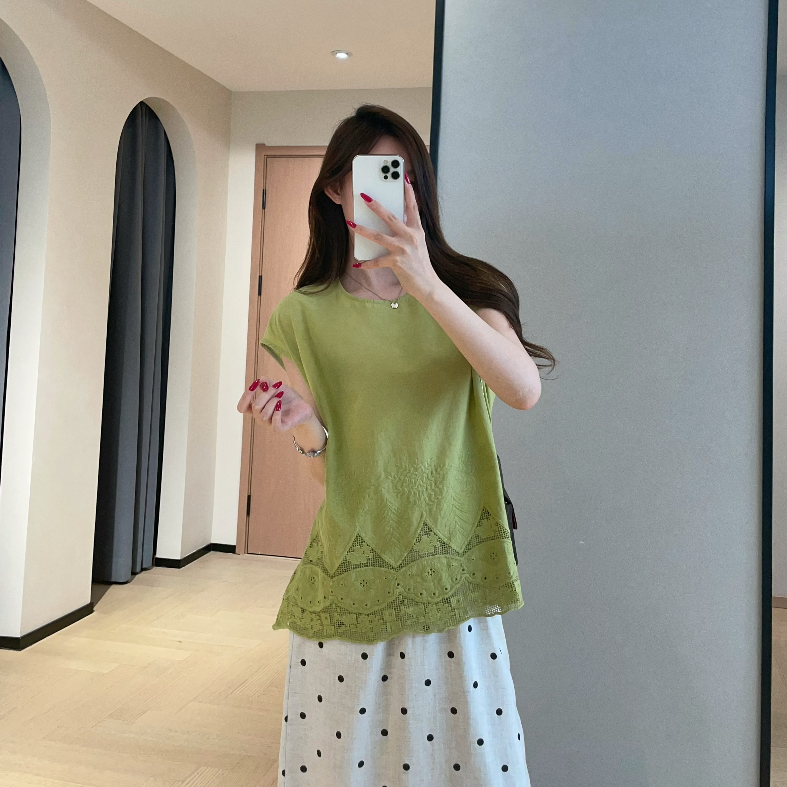 WTHEONE温柔氛围感刺绣蕾丝拼接轻薄纯棉小飞袖上衣女2026新款夏