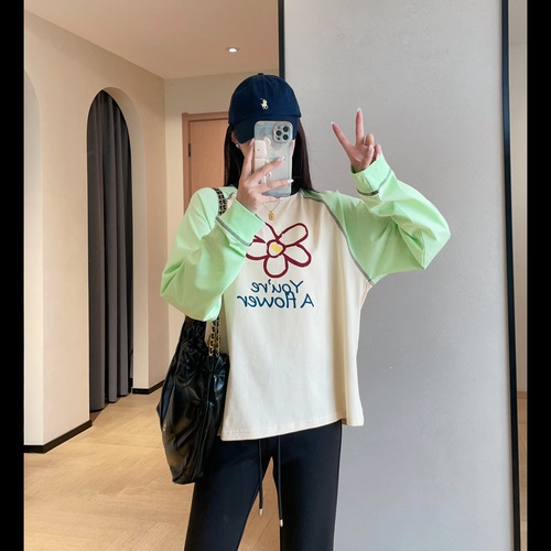 WTHEONE减龄治愈花朵印花宽松显瘦撞色插肩袖叠穿圆领T恤女2025秋