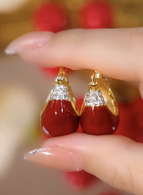 气质高级感红色滴油闪钻耳环女2023年新款时尚提摇篮耳扣复古耳饰