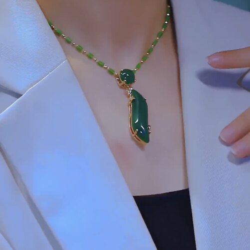 设计美人腰仿玉石气质时尚项链