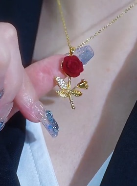 2026新款红色滴油玫瑰花吊坠项链女轻奢小众设计感锁骨链颈链配饰