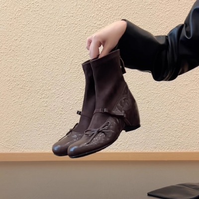 粗跟玛丽珍芭蕾瘦瘦短靴牛皮圆头