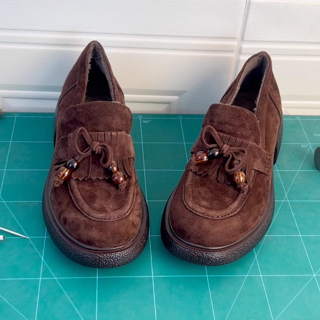 羊翻皮圆头粗跟乐福鞋单鞋深口