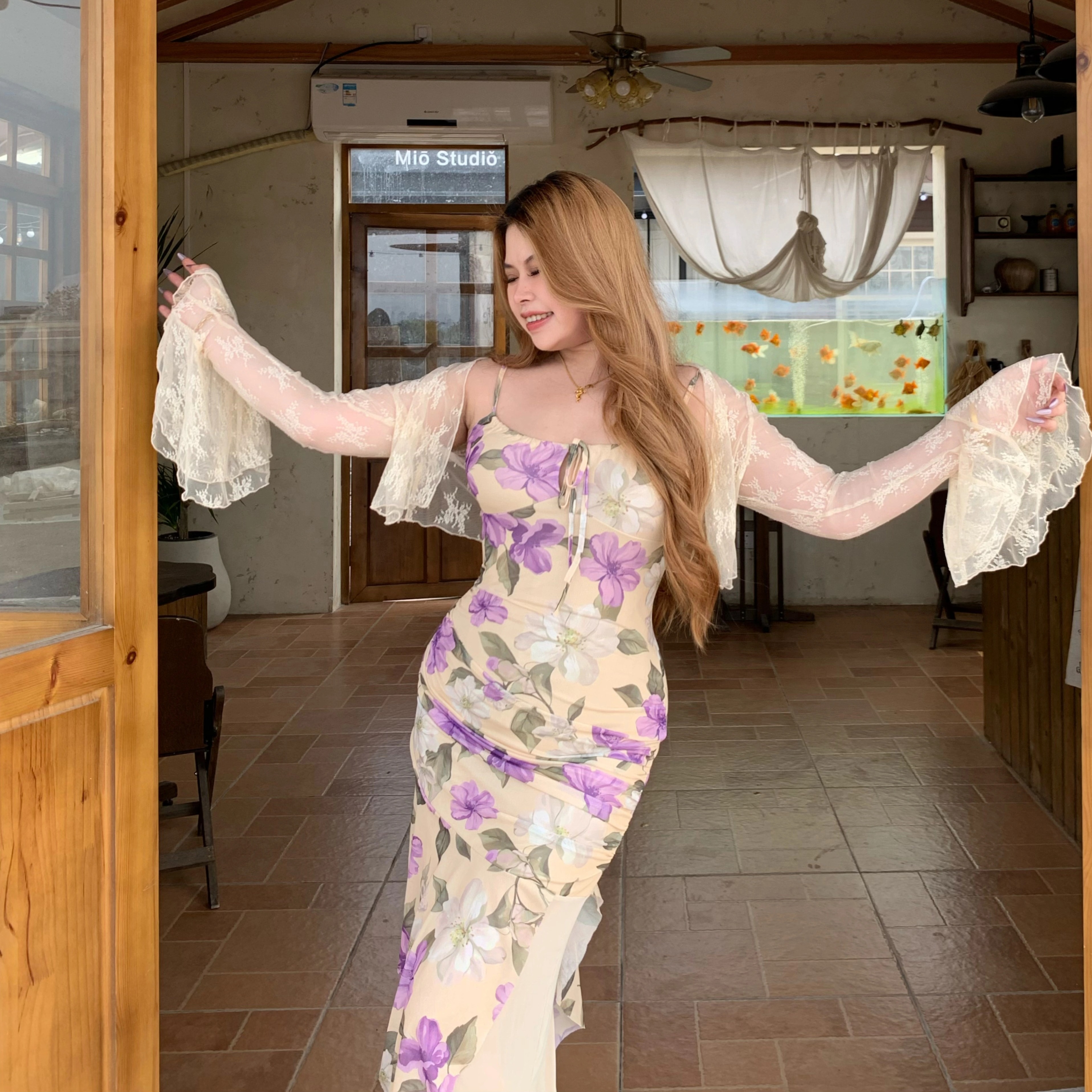 夏日奏鸣 夏季印花蕾丝花瓣袖长袖显瘦百搭设计感开衫G097