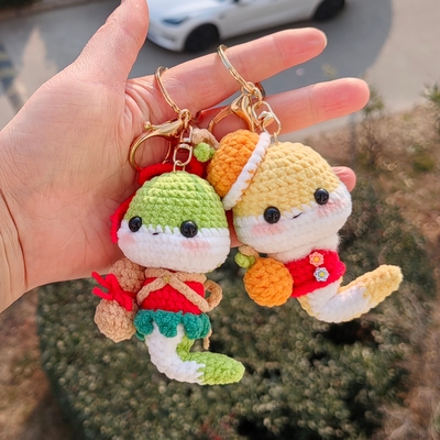 成品手工毛线钩织diy礼物生肖小蛇可爱玩偶蛇年钥匙扣包挂件编织