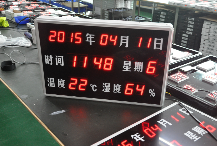 厂家直销镭彩RC-HTT23RB温湿度显示屏看板带时间日期进口传感器