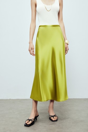 醋酸缎面高腰垂感长款半身裙