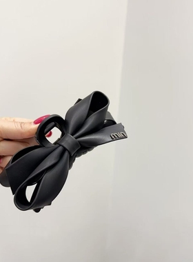 新款黑色PU皮面蝴蝶结头饰抓夹交叉大号发夹后脑勺鲨鱼夹大号发饰