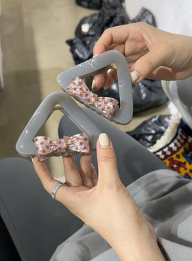 韩系小众ins复古古早波点少女蝴蝶结夸张醋酸鲨鱼夹三角抓盘发夹