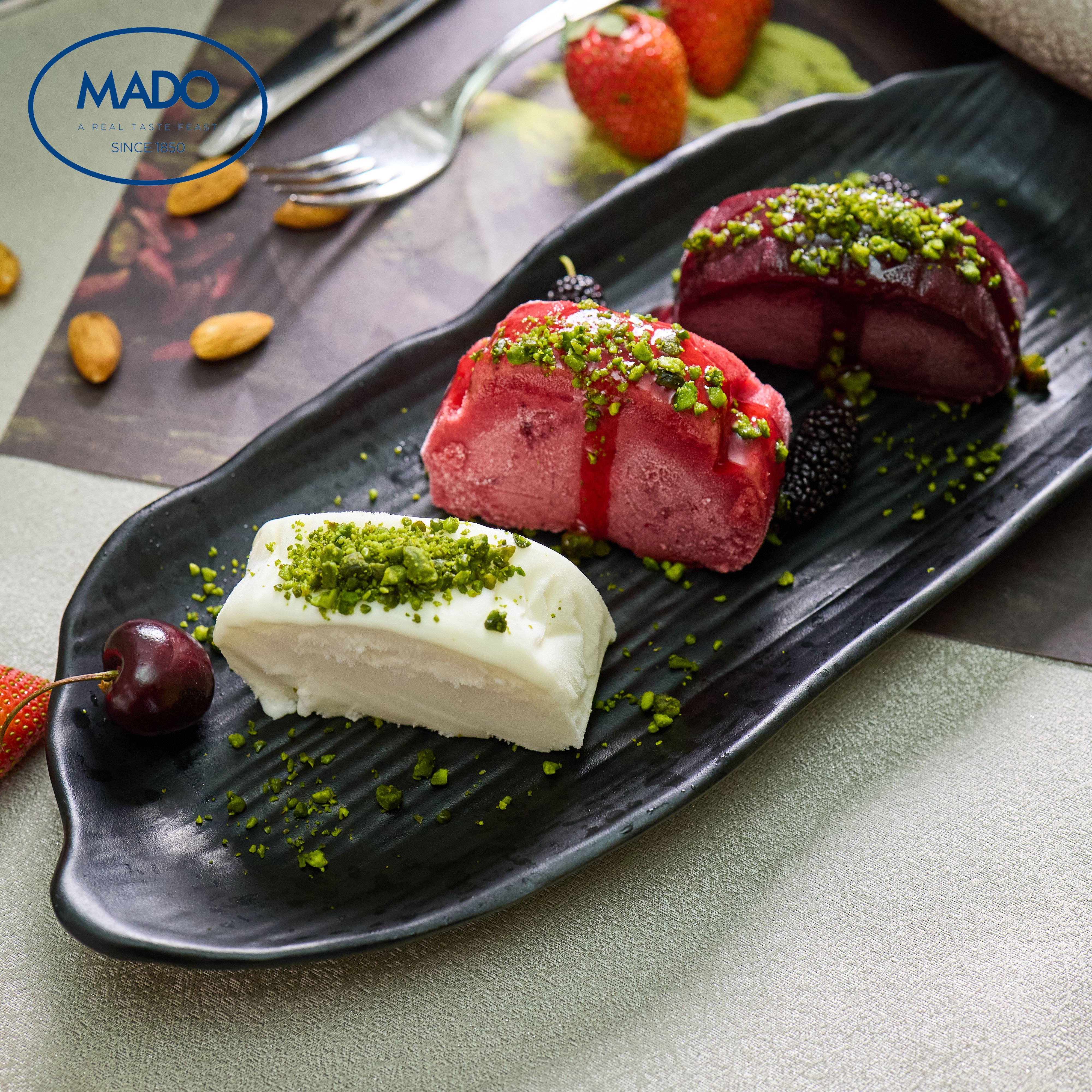 土耳其mado玛度冰淇淋-缤纷系列(黑桑葚味,香草味,酸樱桃味)