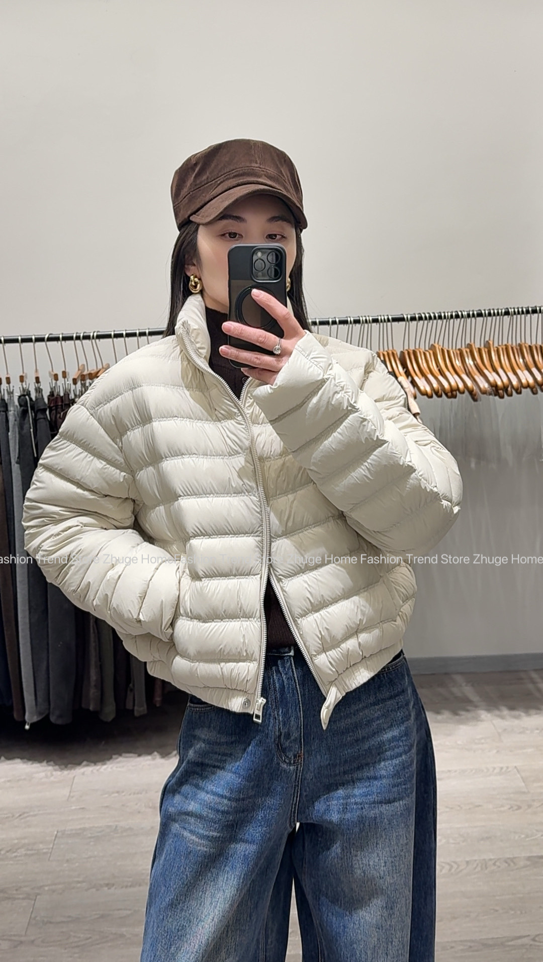 休闲显瘦百搭排骨立领撞色短款羽绒服女2025冬季压线90白鸭绒外套,女装/女士精品,羽绒服,淘宝优惠券,粉丝福利购,淘宝优惠卷