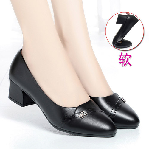 妈妈鞋粗跟真皮软底高跟鞋女皮鞋