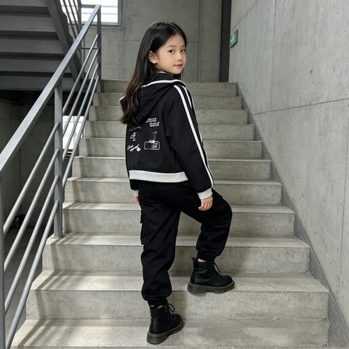 贝哆哈儿童夏季外套女童长袖中大童女宝连帽拉链衫速干上衣开衫