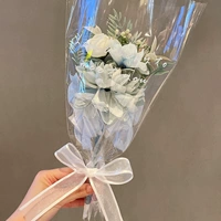 Голубые золотые розы + букет лука