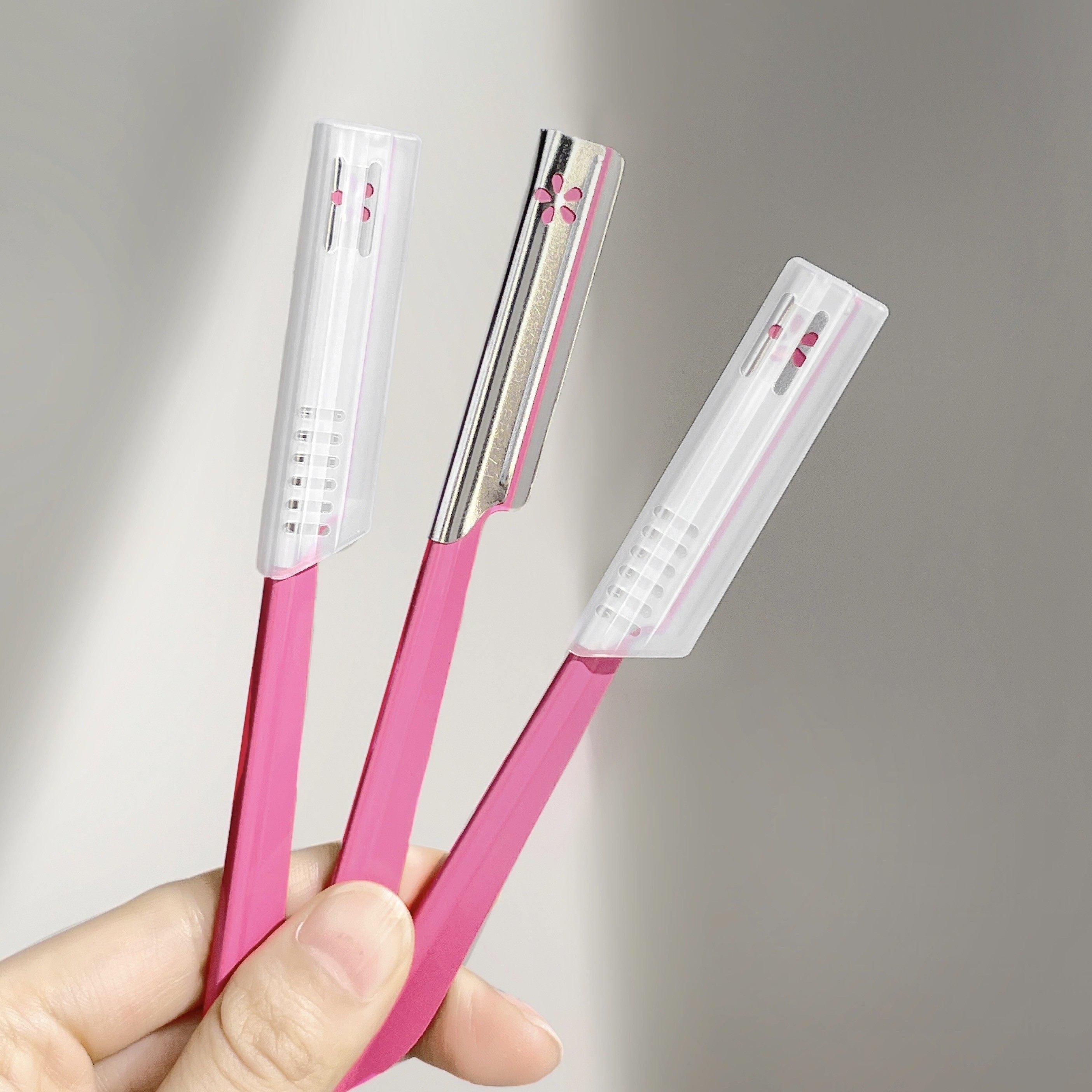 【甩价清仓】好快的刀 ！KAI贝印修眉刀   安全型 修眉剃眉刀,彩妆/香水/美妆工具,修眉刀,淘宝优惠券,粉丝福利购,淘宝优惠卷