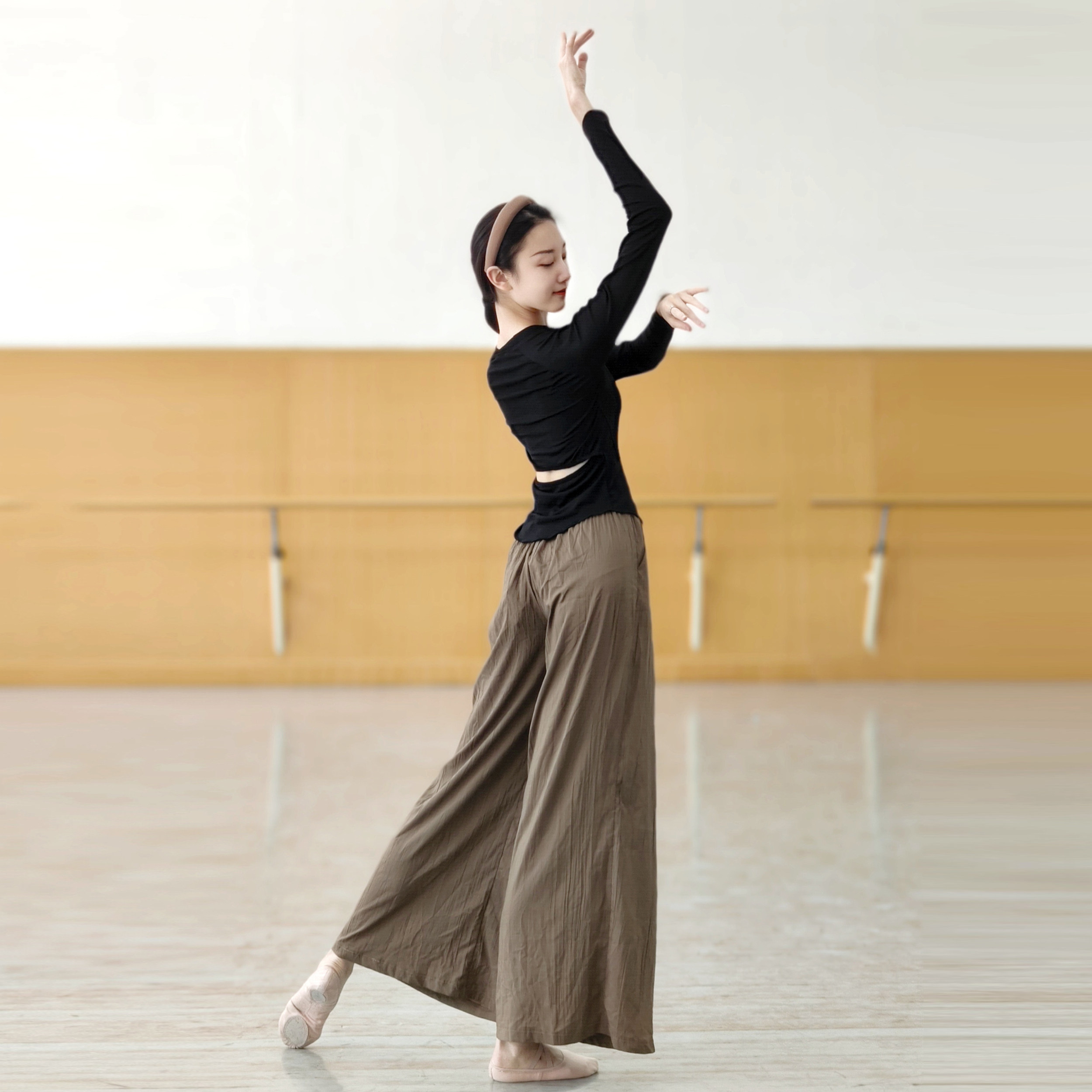 秋冬现代舞蹈服古典中国舞成人练功服长袖舞蹈教师跳舞女芭蕾瑜伽,运动/瑜伽/健身/球迷用品,现代舞服装,淘宝优惠券,粉丝福利购,淘宝优惠卷