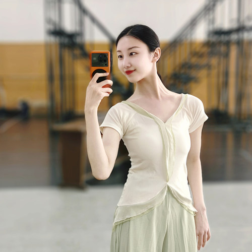 宸迪古典舞身韵形体服