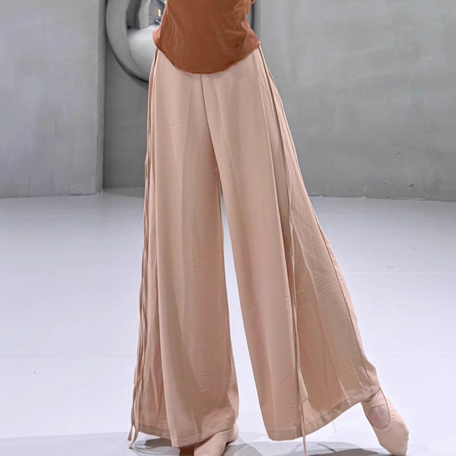 古典舞裤子中国舞练功服演出服女飘逸现代舞阔腿裤舞蹈裤新款秋冬