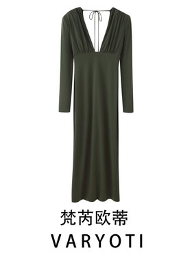欧美风V领垫肩长袖优雅连衣裙