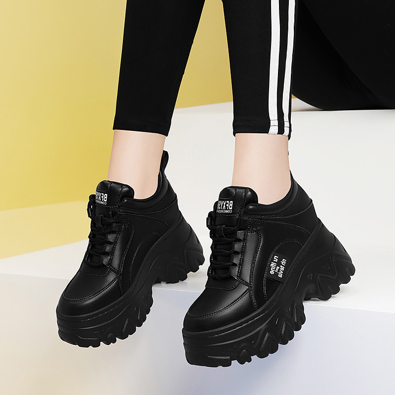 香港内增高女鞋休闲单鞋2025新款春秋厚底百搭黑色真皮松糕老爹鞋