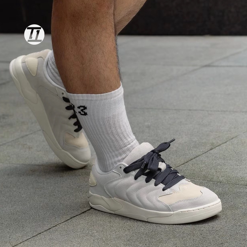 JordanSession黑色翻毛低帮鞋