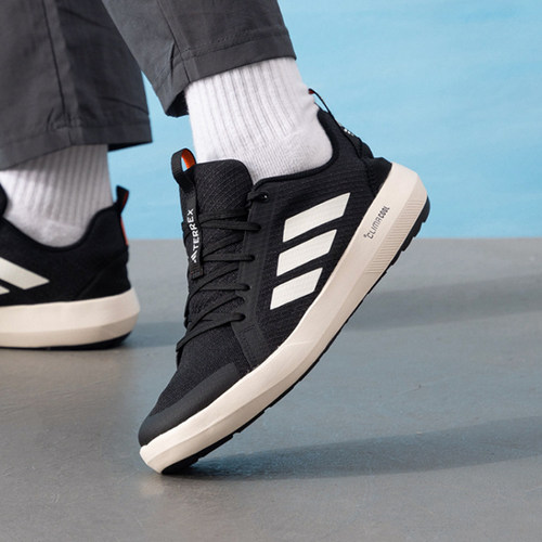 阿迪达斯Adidas户外溯溪鞋
