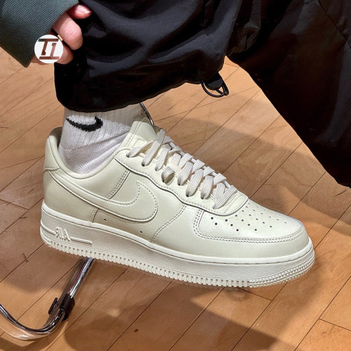 耐克/Nike空军一号米色低帮板鞋