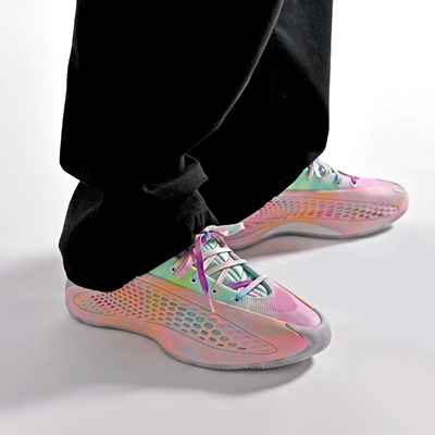 阿迪达斯Adidas华子一代篮球鞋