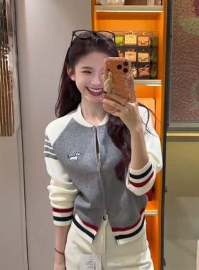 日系复古条纹拉链毛衣外套女秋冬季高级感短款针织开衫棒球服上衣