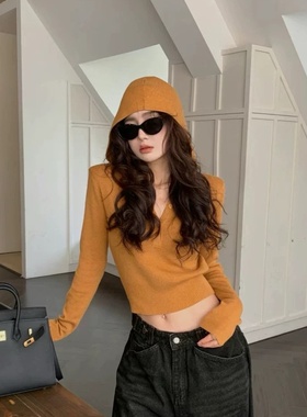 美式黄色连帽V领针织衫女秋冬绝美别致毛衣修身内搭打底短款上衣