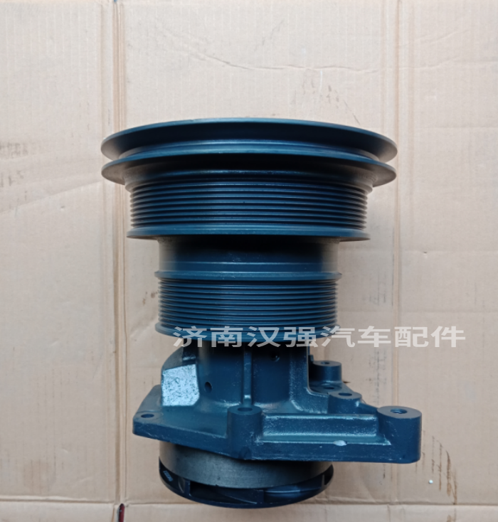 适用重型汽车豪沃德龙潍柴WP10发动机水泵总成 612600061364