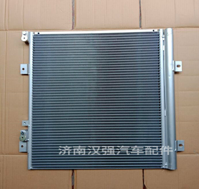 重型汽车配件豪沃T5G冷凝器T5G空调散热器冷凝器 712W61942-0080