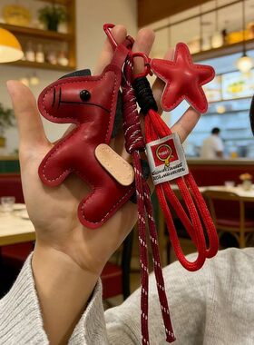 MIU系小马包包挂件马上有钱潮流新年红色挂饰配件马年汽车钥匙链