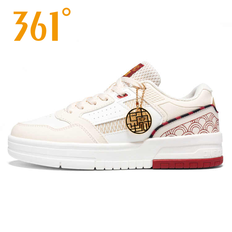 361度时尚小白鞋板鞋女