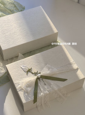 法式蕾丝白玫瑰珠光翻盖礼盒