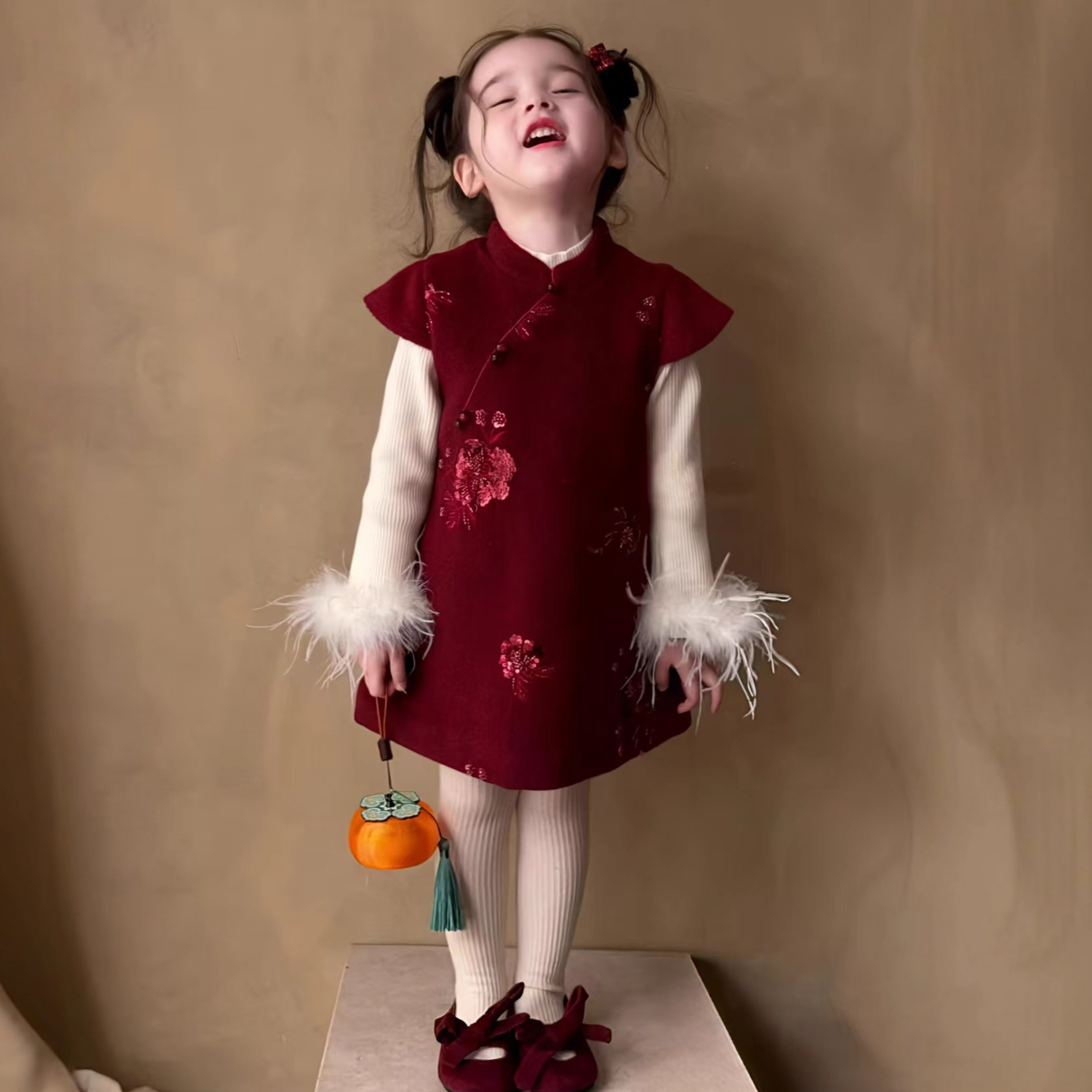 25秋冬新款红色拜年服夹棉中国风女童年服旗袍新中式新年套装童装