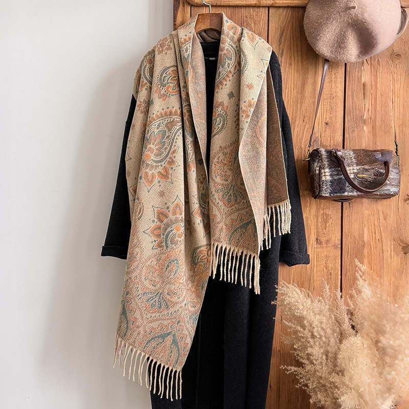 跨境经典民族风腰果花提花挂须流苏围巾女仿羊绒围巾优雅复古披肩