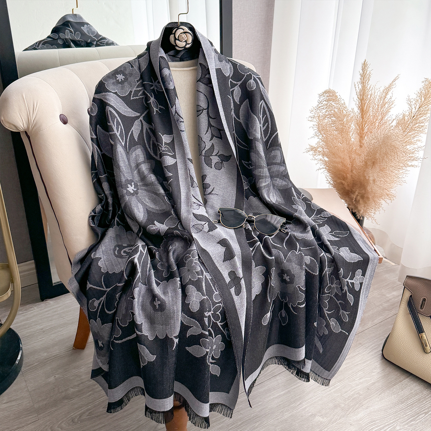 2025新款少女风撞色春夏双面天丝棉围巾冬季高级感保暖披肩薄款