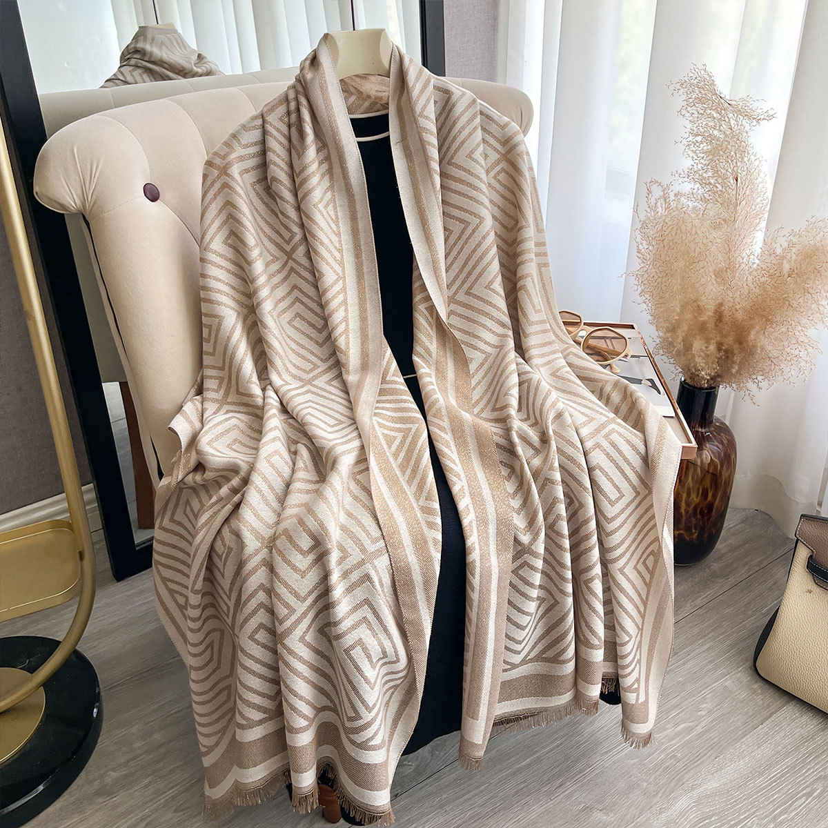 春秋薄款围巾双面仿羊绒围巾女四季新款外搭披肩高级感保暖百搭