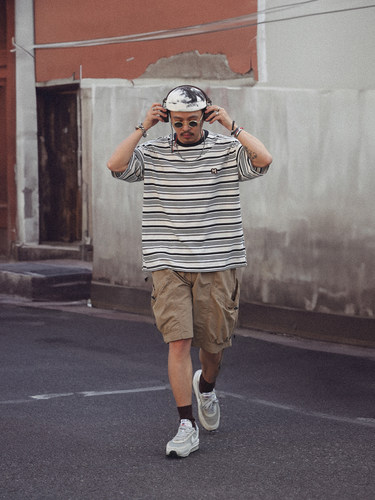 olliesnap短袖潮青少年贴标T恤