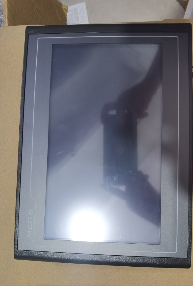 05-二手拆机昆仑通态触摸屏九成新TPC1031KT