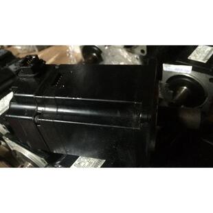 04A01A配SGMAS 04ACA21 二手安川驱动器SGDS 首单优惠