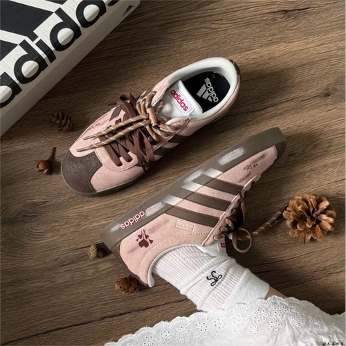 Adidas球鞋定制男女复古低帮板鞋