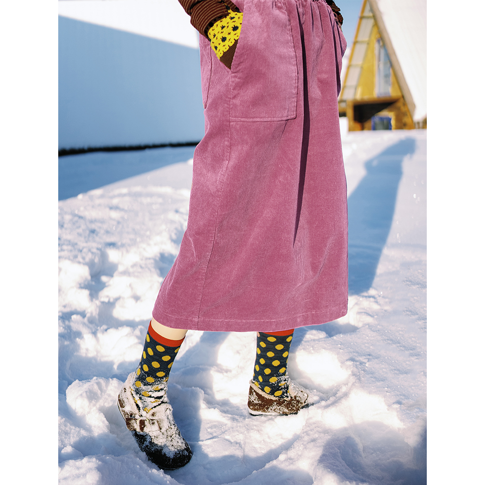 粉色圣诞灯芯绒半裙古苔梨形bi冲