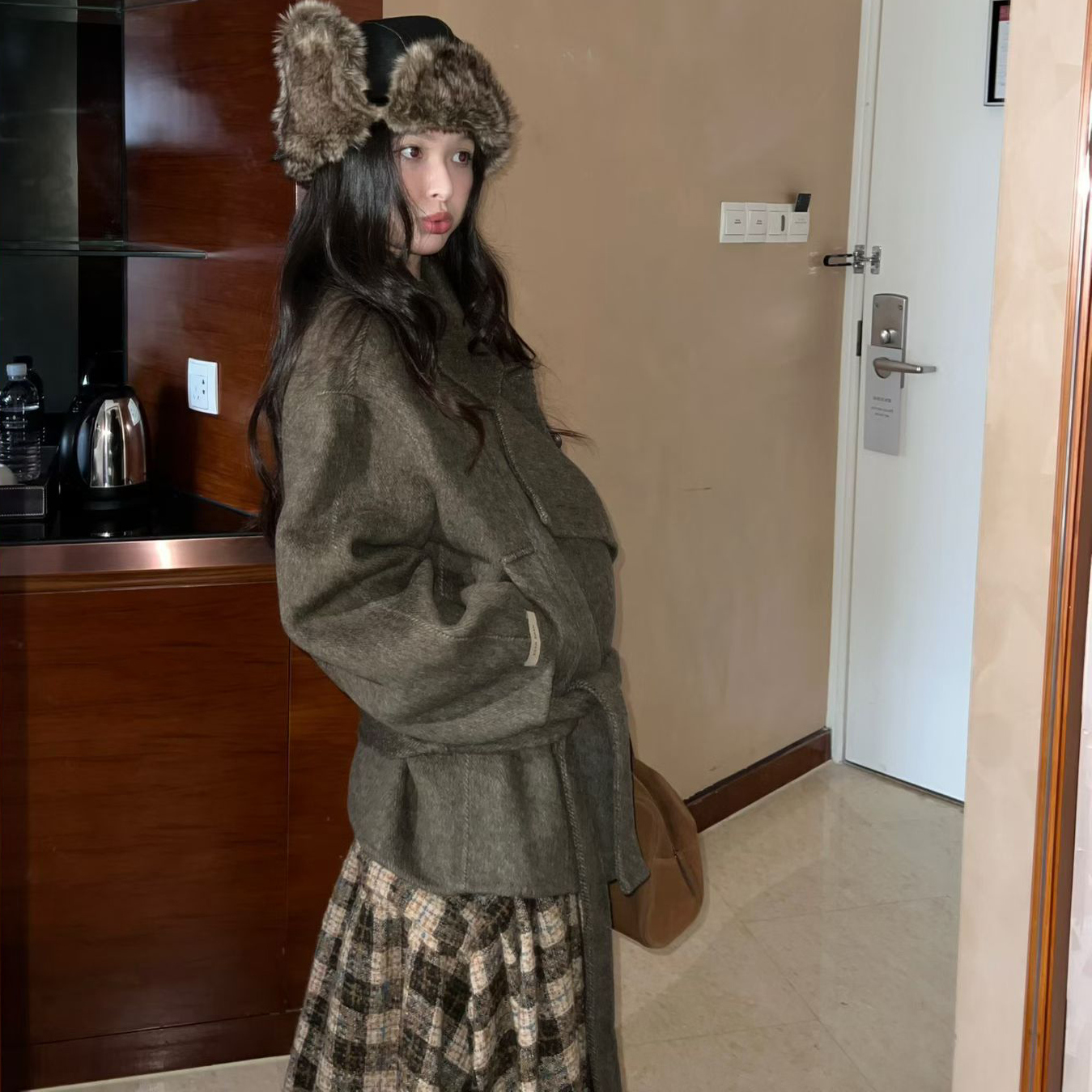 设计感小众不规则毛呢外套女秋冬新款宽松显瘦中长款呢子大衣上衣