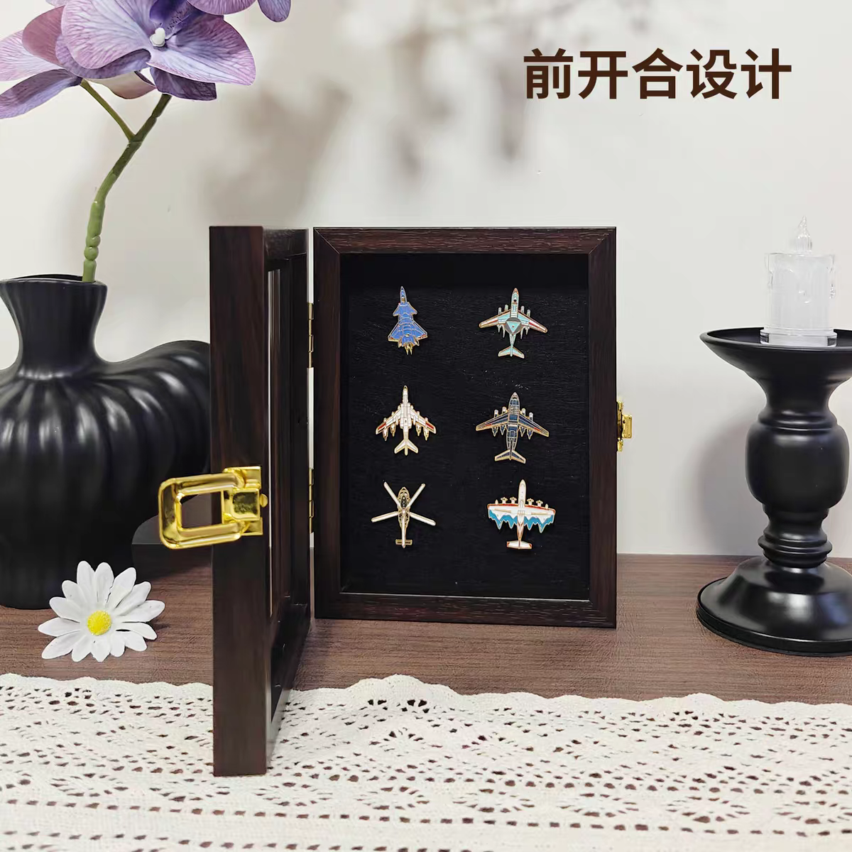 飞机金属徽章毛毡收藏防尘展示相框飞机纪念品收纳盒防尘相框